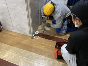 電源不足解消のためのコンセント増設工事状況