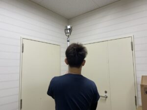 消防点検 作業員による感知器チェック