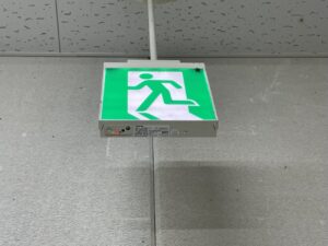 LED誘導灯 バッテリー劣化 点検状況