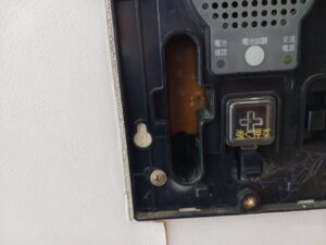 岐阜県 自動車販売店 非常警報設備 配線切れ 点検時の発見