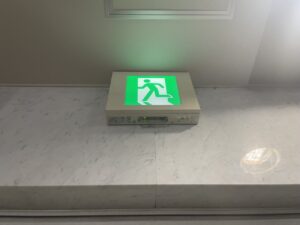 誘導灯非常点灯試験を実施