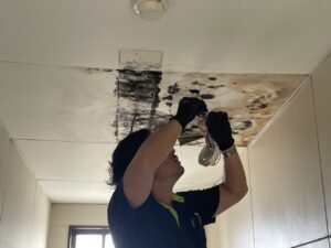 感知器配線の接続確認を行う復旧工事