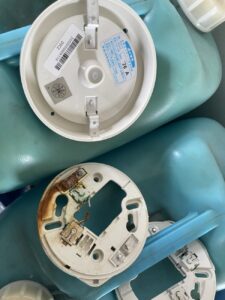 感知器交換工事前の既設感知器