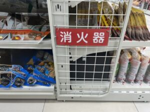 消防法に適合したショッピングセンターの消火器設置