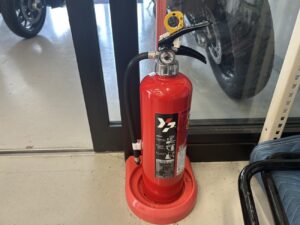 期限切れ消火器を新品へ交換した施工事例