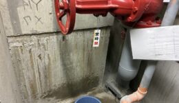 岐阜市の消防設備点検で発見したスプリンクラー配管の漏水