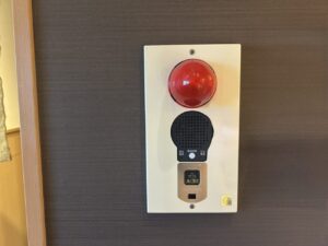 名古屋市中区栄の飲食店でニッタン製から能美防災製へ更新した非常警報設備