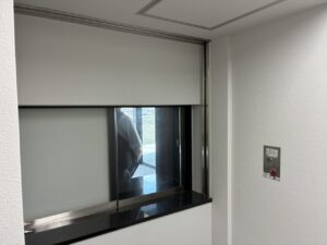 名古屋市の新築マンションで消防設備点検前の現地下見を行う大井ぐるーぷ