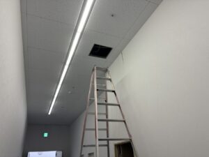 名古屋市のビルで確認されたスプリンクラーヘッドの水漏れ